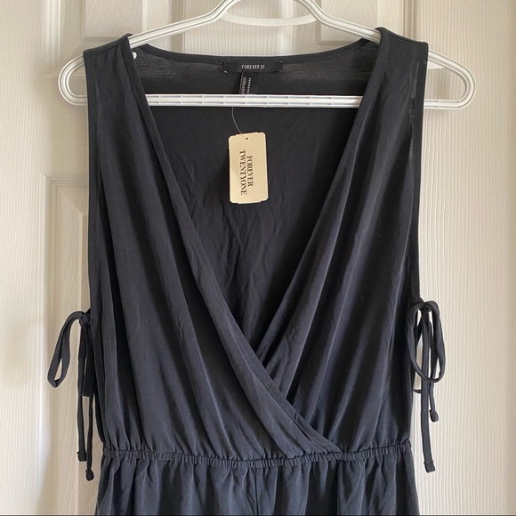 NWT - Forever 21 - Romper - Picture 2 of 5